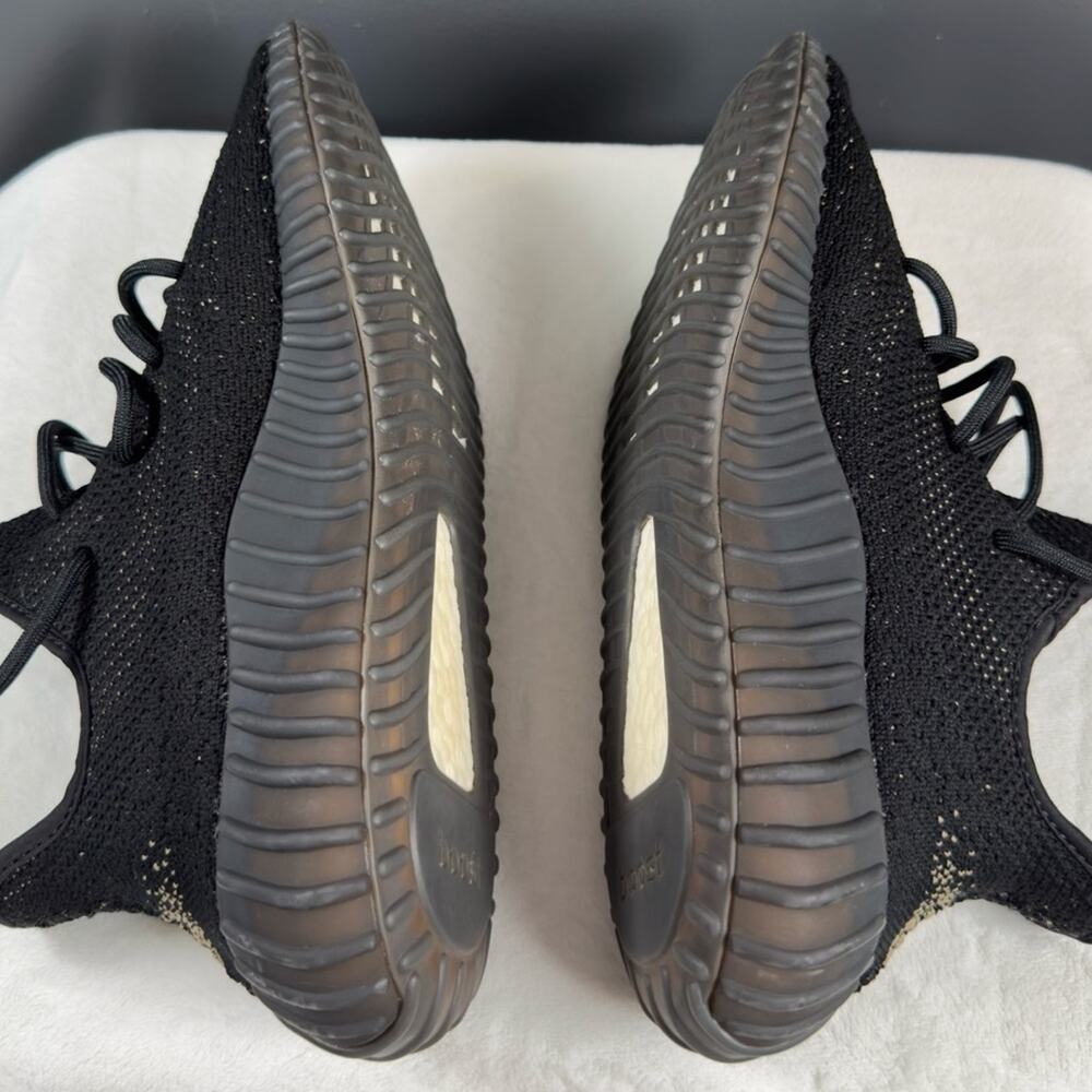 Yeezy Boost 350 V2 ‘Green’ | BY9611 | 10.5M - Picture 4 of 16